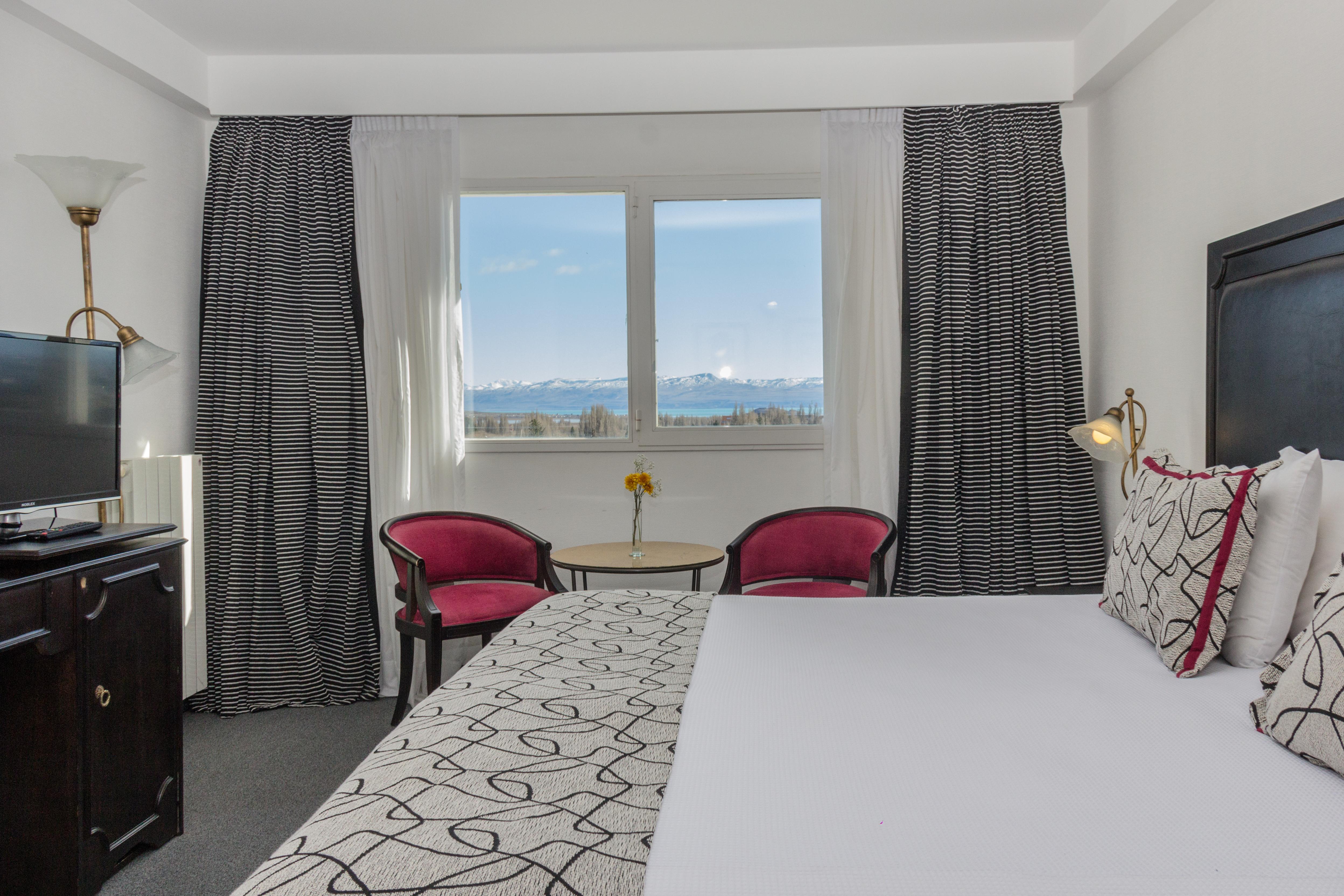Lagos Del Calafate Hotel 4*