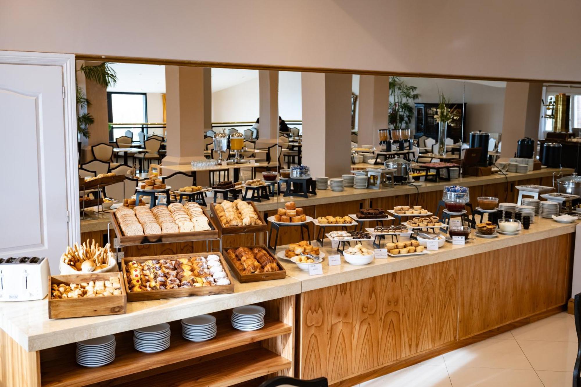 Lagos Del Calafate Hotel 4*