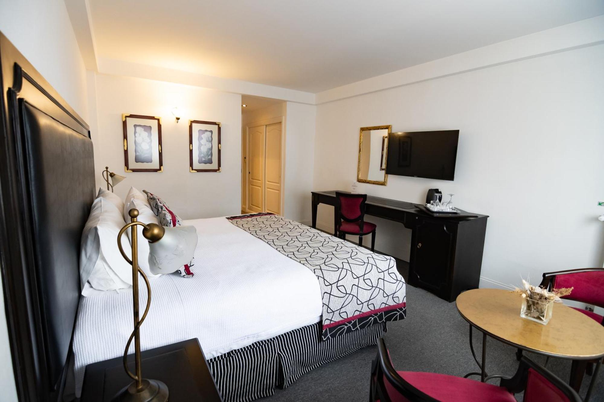 Lagos Del Calafate Hotel 4*