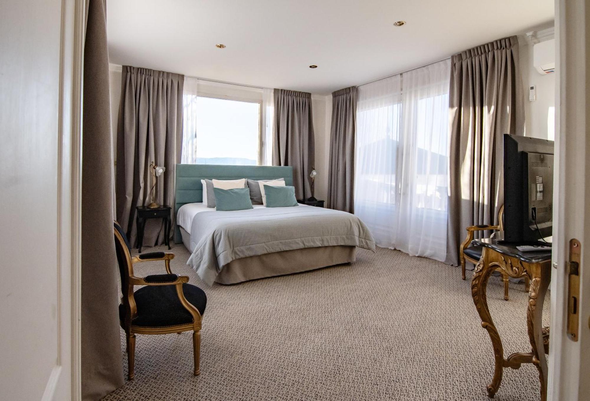 Hotel Lagos Del Calafate 4*